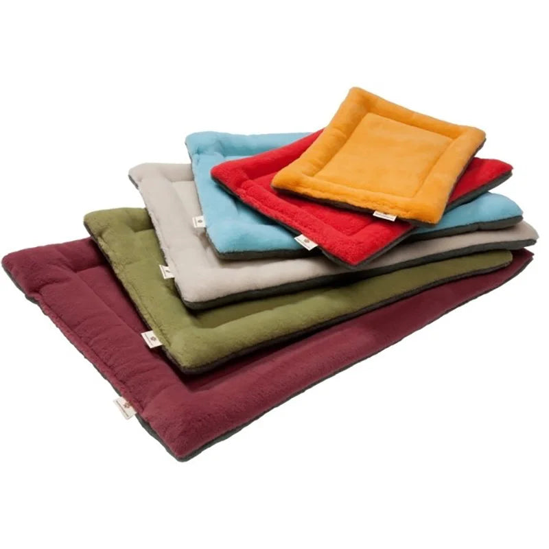 Colchón/Cama de Viaje para Perros y Gatos – Suave, Cálido y Portátil