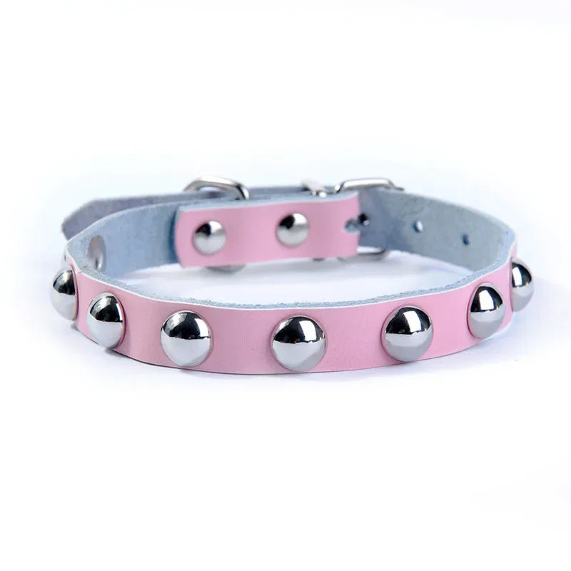 Collar de Cuero con Tachuelas para Perros y Gatos – Ajustable y Resistente