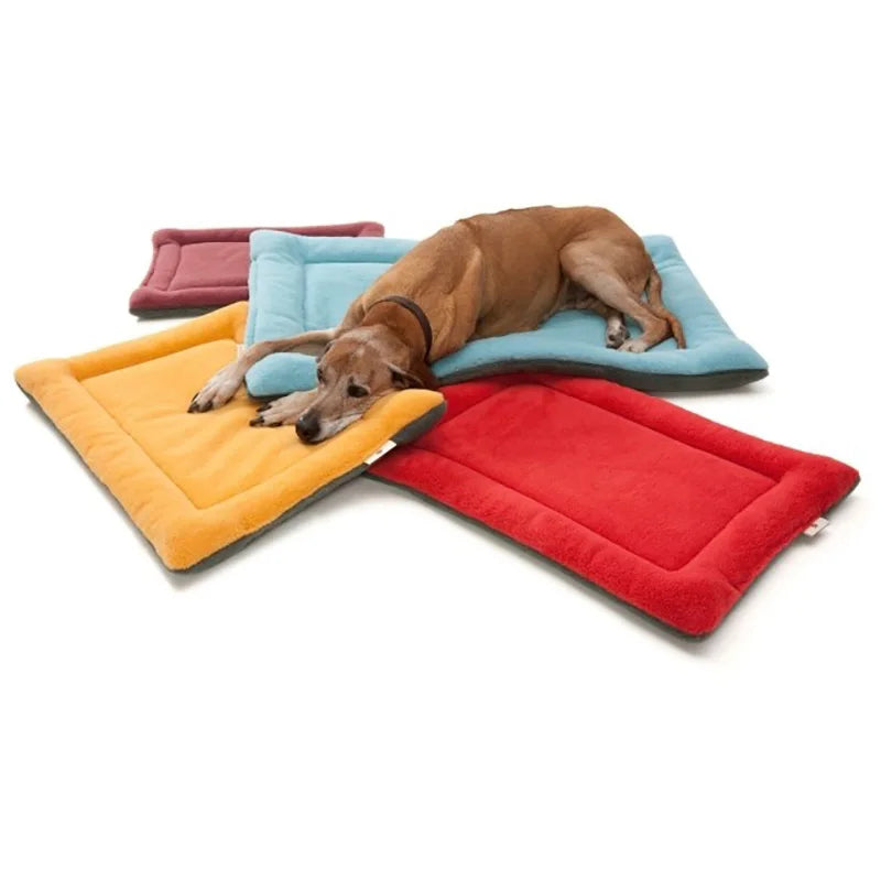 Colchón/Cama de Viaje para Perros y Gatos – Suave, Cálido y Portátil