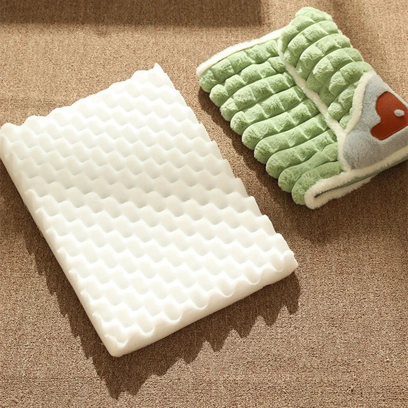 Cama de Felpa Suave BPEDT para Perros – Con Funda Desmontable y Relleno de Espuma