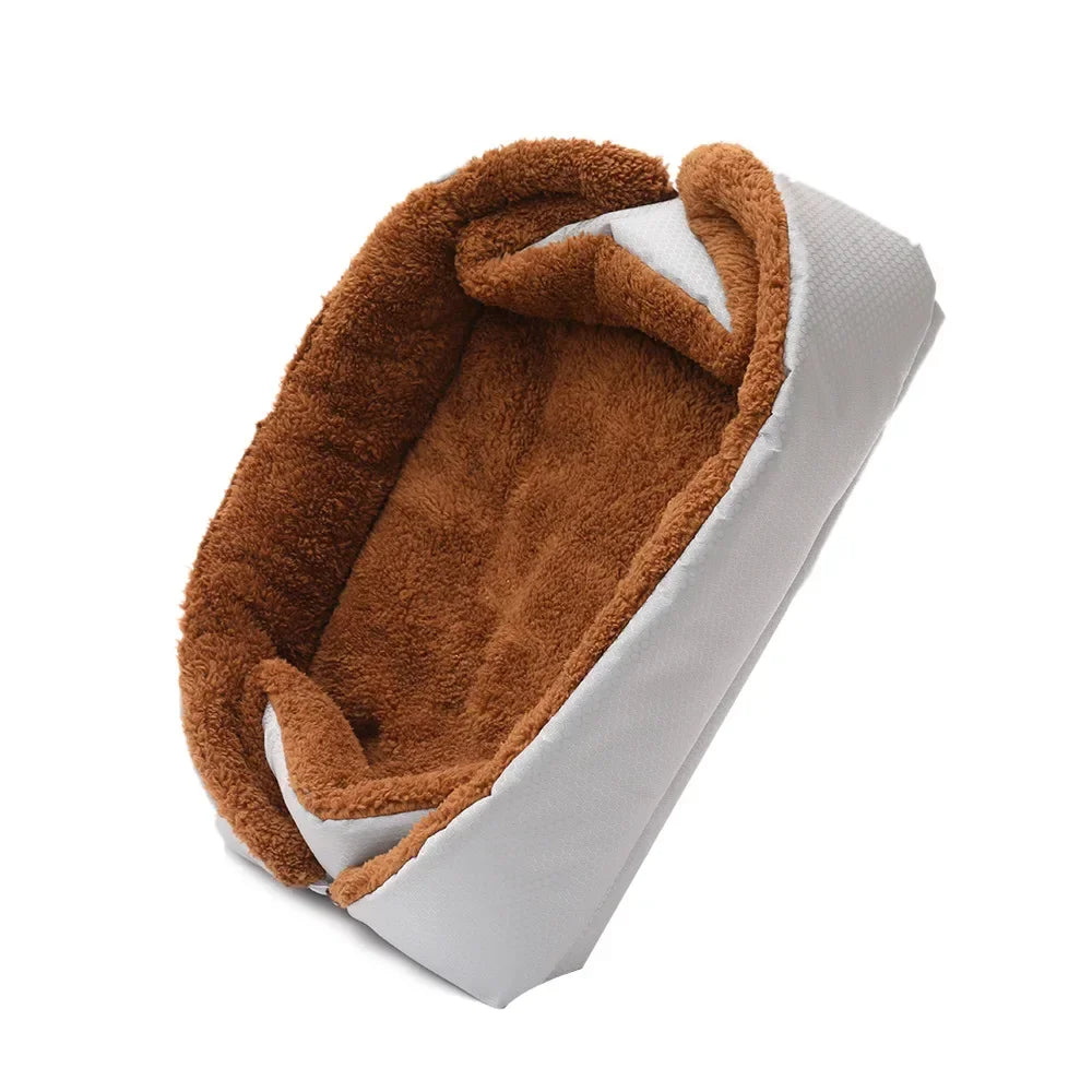 Cama Acolchada para Gatos y Perros Pequeños – Suave, Cálida y Antideslizante