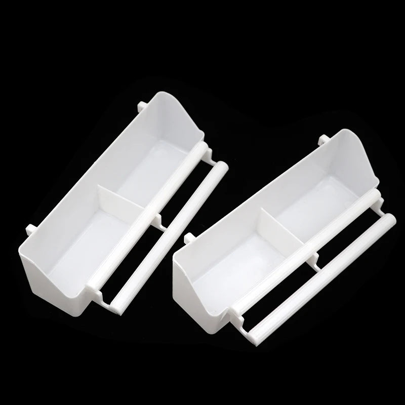 Comedero y bebedero para aves con diseño práctico 2 en 1