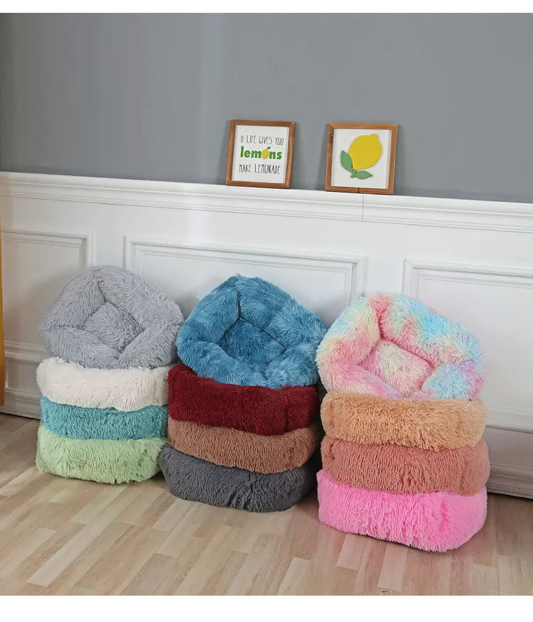 Cama Cuadrada de Felpa para Perros y Gatos – Suave, Cálida y Antideslizante