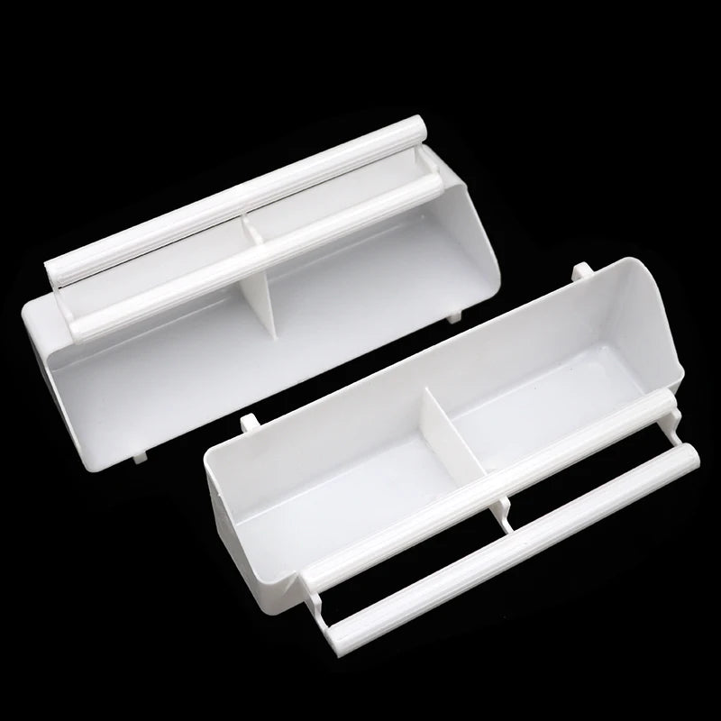 Comedero y bebedero para aves con diseño práctico 2 en 1