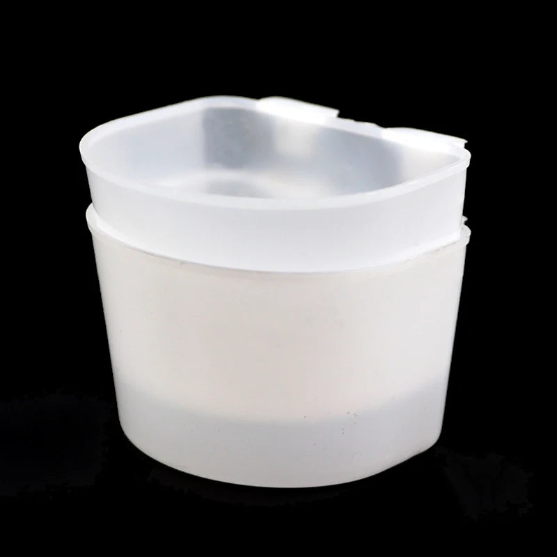 Cuencos de agua de plástico para aves con diferentes capacidades