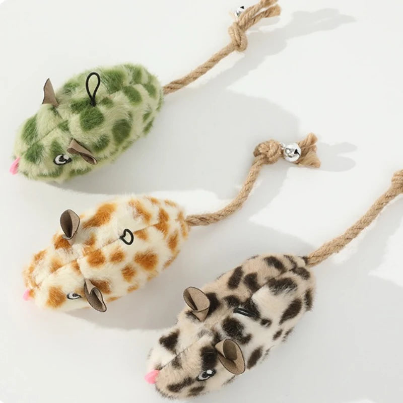 Ratón Juguete Automático Chirriante para Gatos - Diversión Autónoma y Estimulante