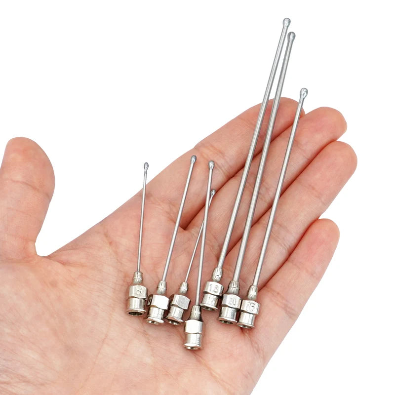 Jeringa de alimentación para aves con tubos de gavage de diferentes tamaños