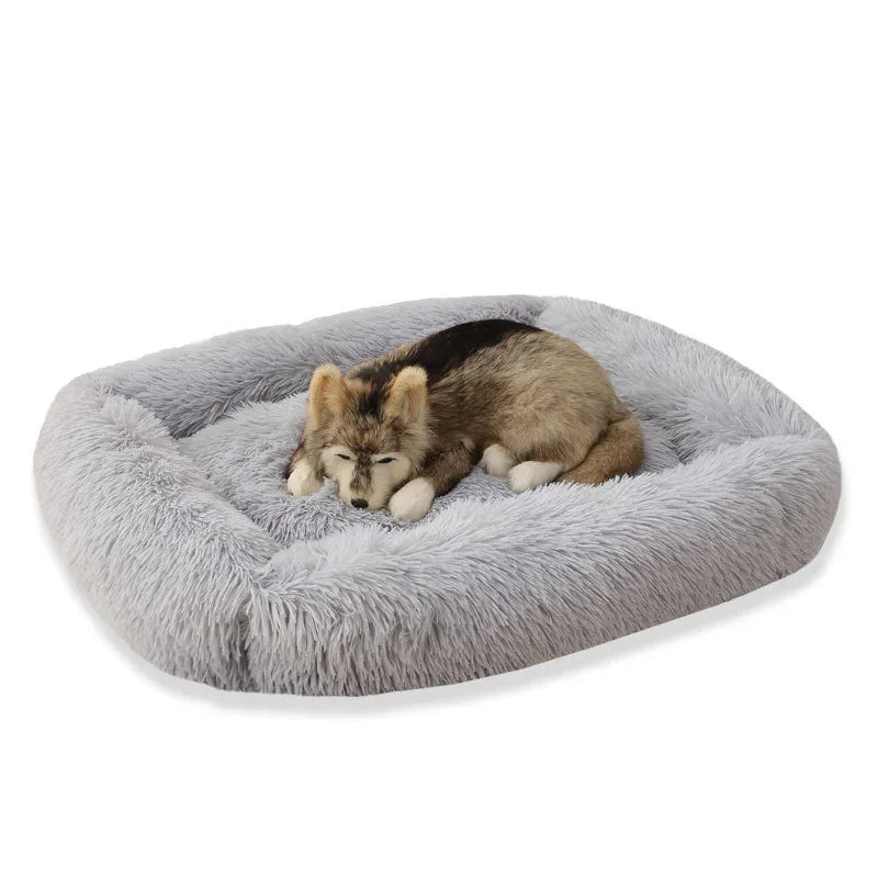 Cama Cuadrada de Felpa para Perros y Gatos – Suave, Cálida y Antideslizante