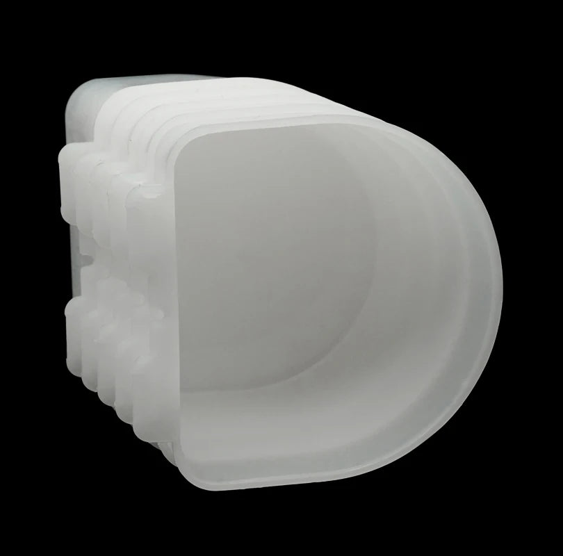 Cuencos de agua de plástico para aves con diferentes capacidades