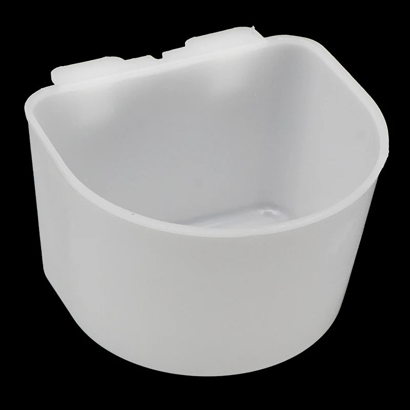 Cuencos de agua de plástico para aves con diferentes capacidades