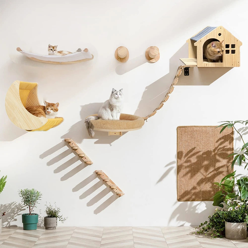 Estantería de madera para gatos con diseño en la pared y espacio para ejercicio