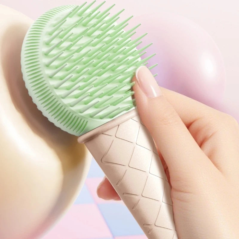 Peine para Gatos de Plástico – Diseño Ergonómico y Eficaz para el Cuidado del Pelaje