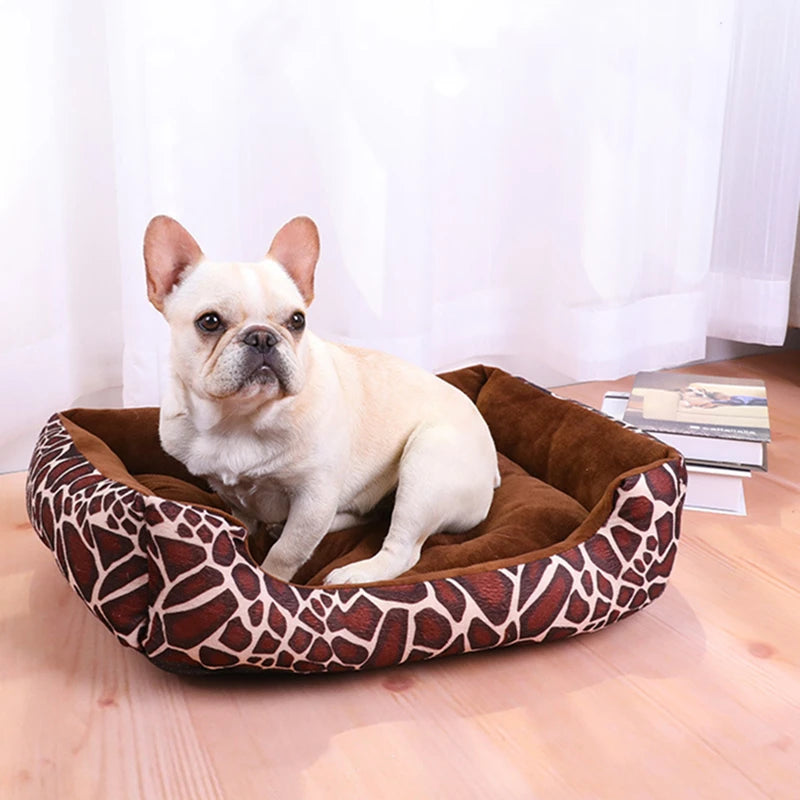 Cama Impermeable BPEDT para Perros y Gatos – Suave, Resistente y Versátil