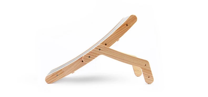 Rascador en madera para gatos con multiple niveles y accesorios de instalación