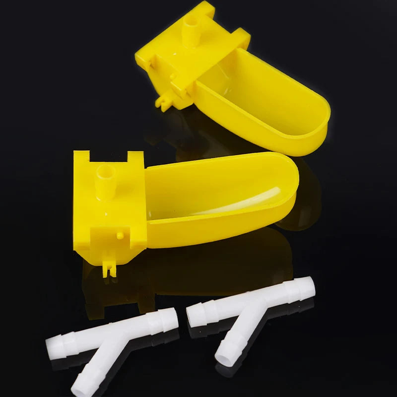 12pcs de bebederos automáticos de plástico para aves con conectores y colgantes