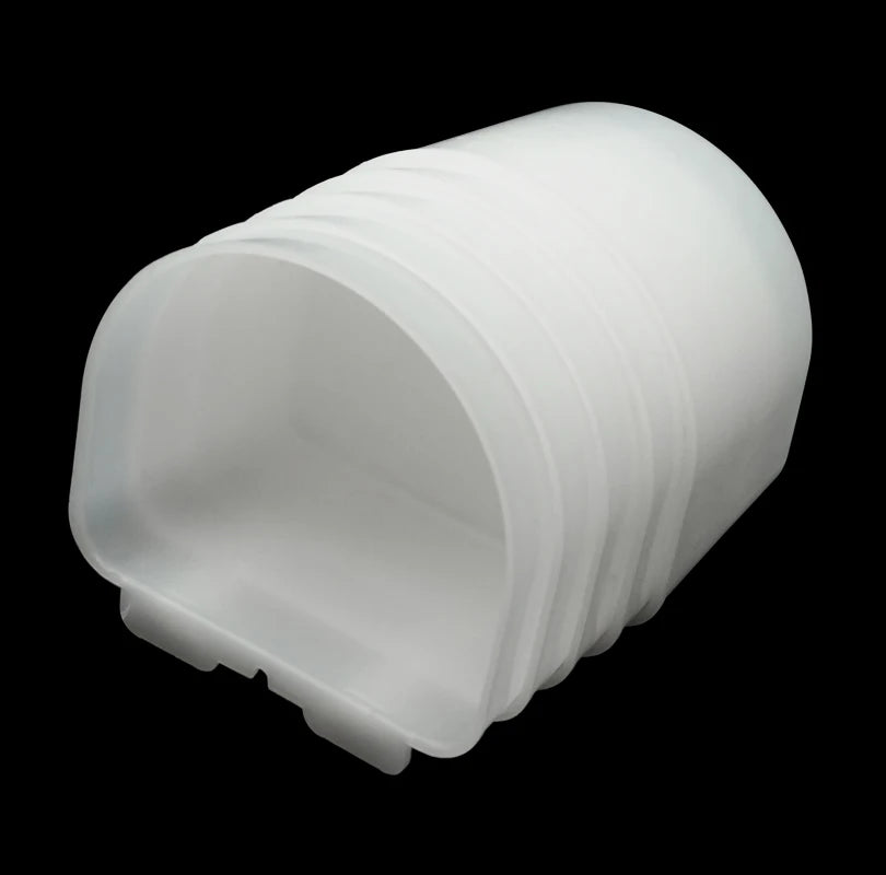 Cuencos de agua de plástico para aves con diferentes capacidades