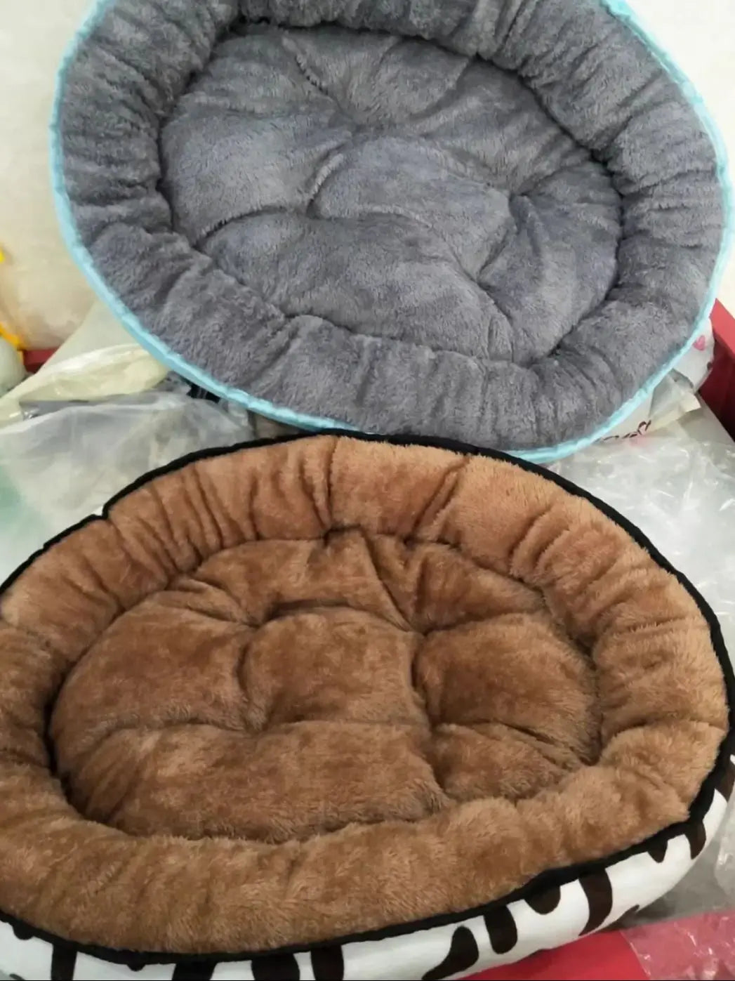 Cama Redonda de Felpa BPEDT para Perros y Gatos – Confort y Relajación