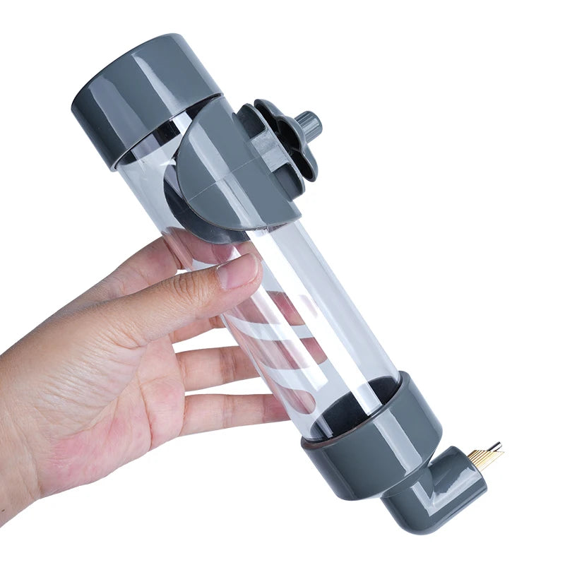 Dispensador de agua de plástico para aves con diseño colgante y fácil de usar