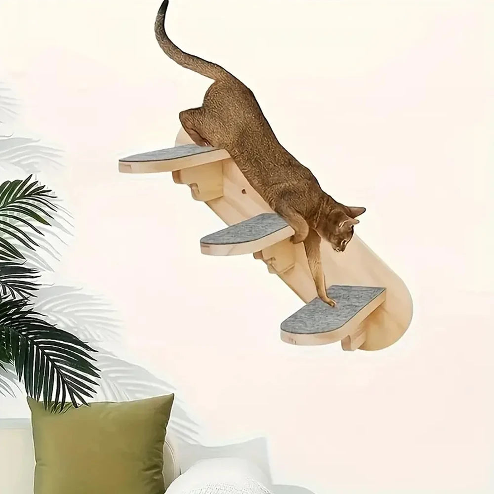 Árbol para gatos de madera de tres niveles con estabilidad y espacio para ejercicio