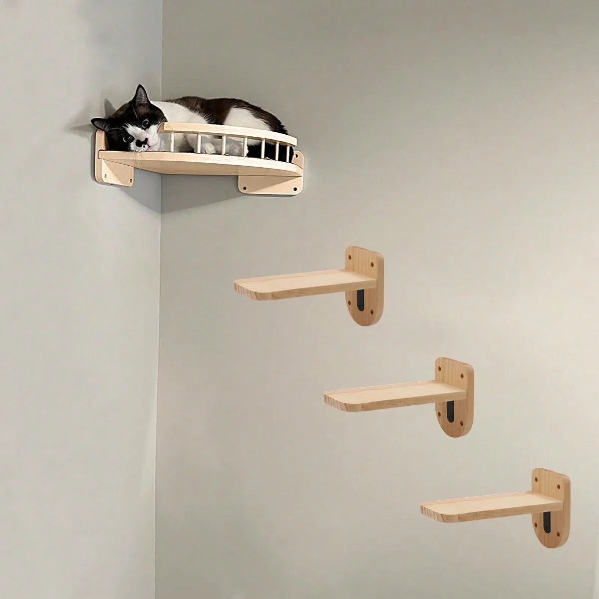 Estanterías y hamaca para gatos con diseño vertical y 3 pasos