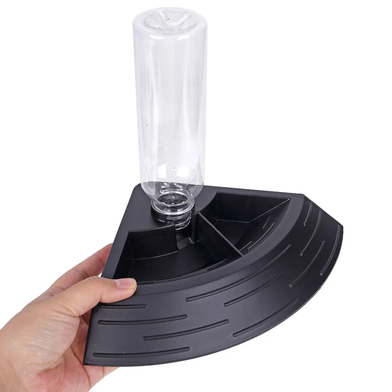 Dispensador automático de comida y agua para reptiles en esquina