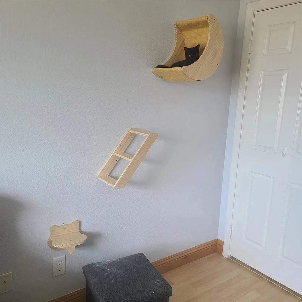 Estantería y escalera de madera sólida para gatos con diseño en pared
